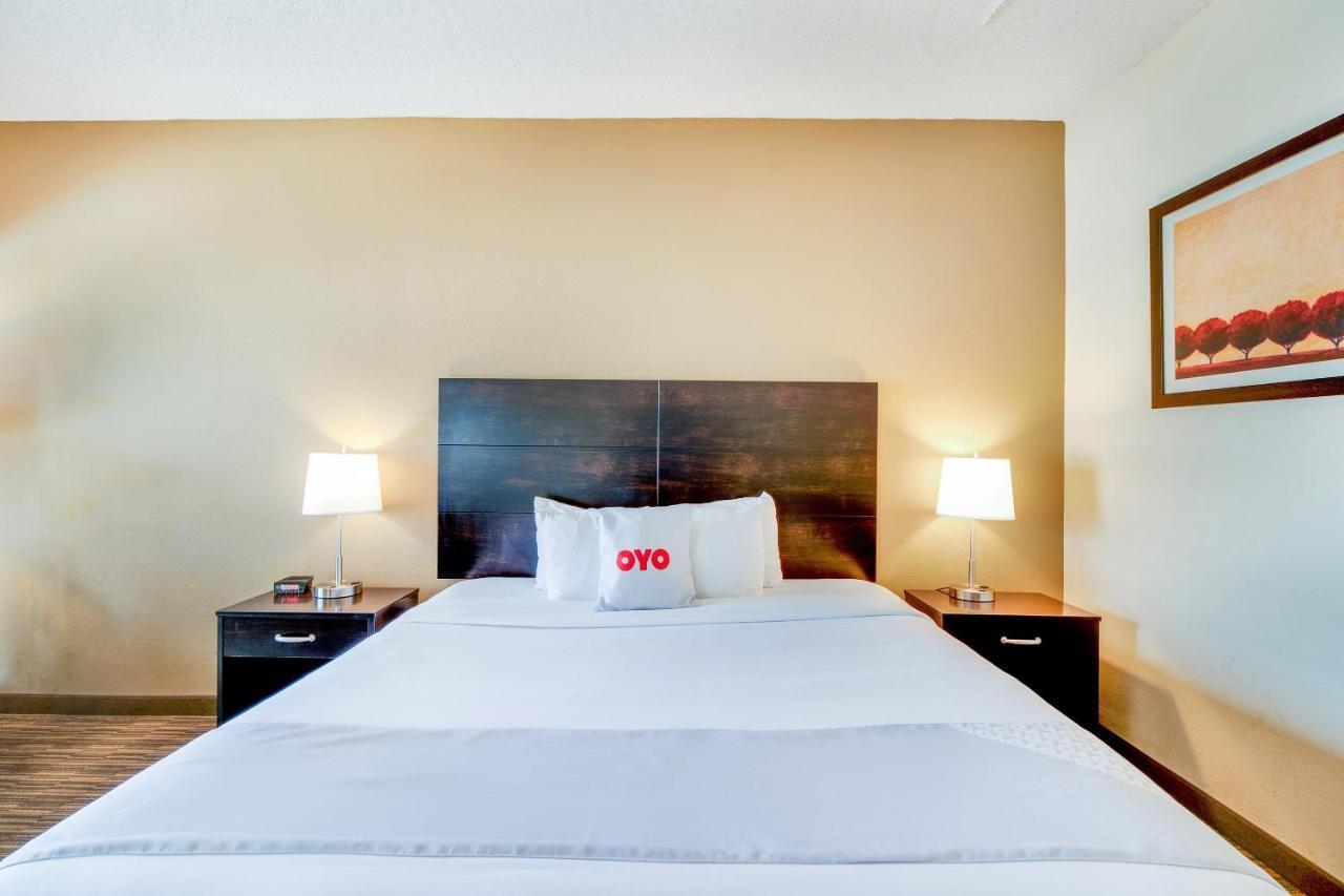 Baymont By Wyndham Houston North Exterior foto